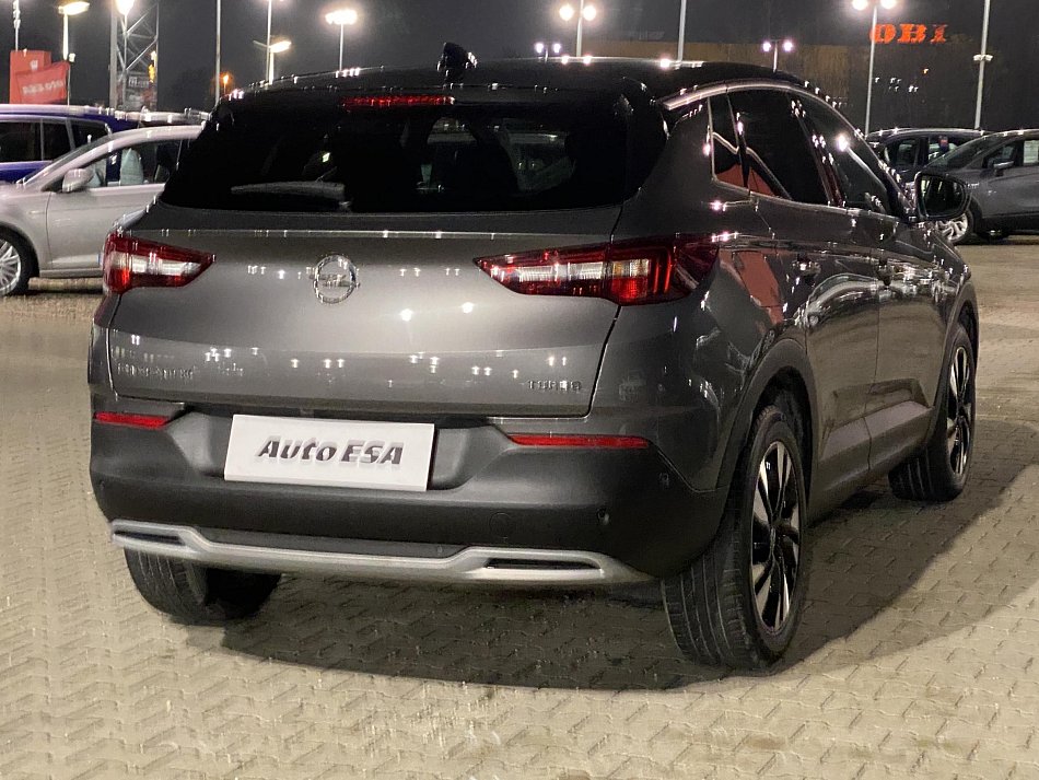 Opel Crossland X 1.2T Innovation