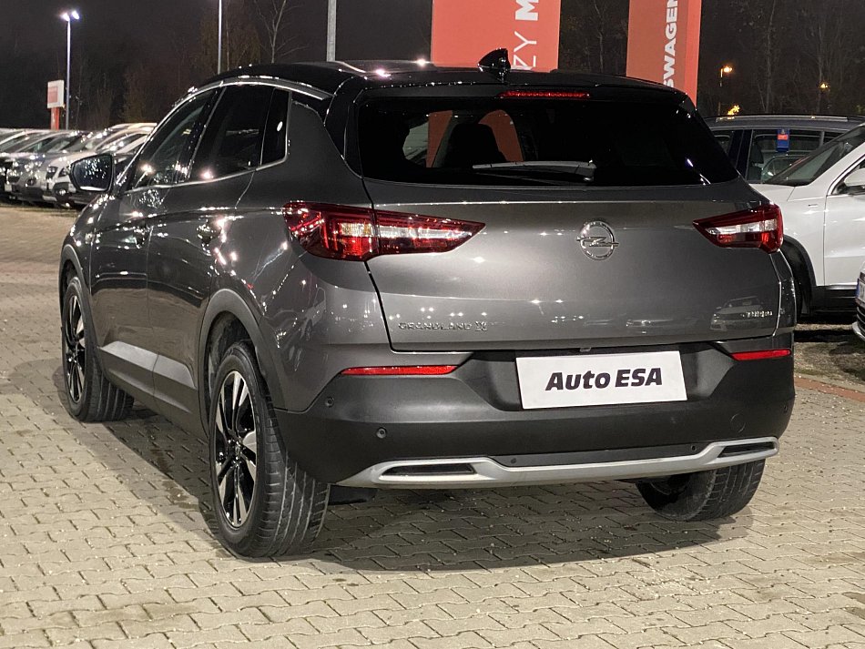 Opel Crossland X 1.2T Innovation