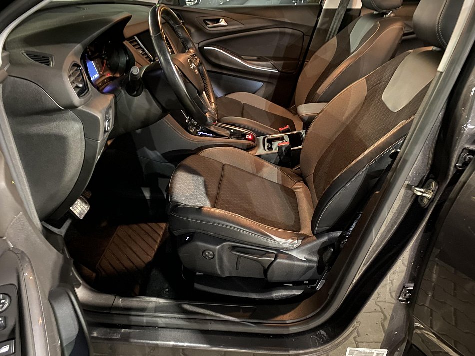 Opel Crossland X 1.2T Innovation