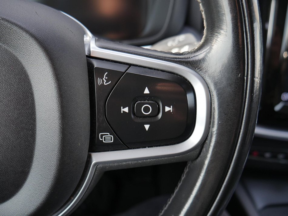 Volvo XC60 2.0 D4 Momentum