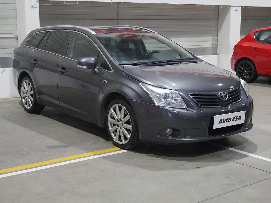 Toyota Avensis 2.2 D-cat 