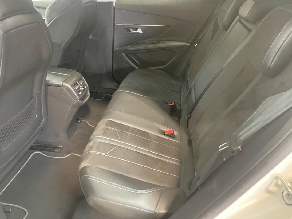 Peugeot 3008 1.2 PT Crossway