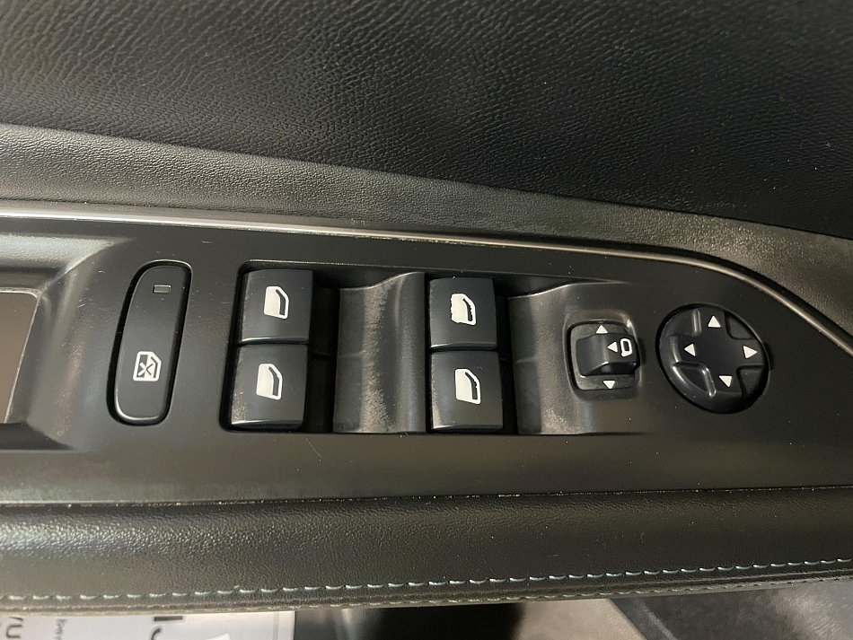 Peugeot 3008 1.2 PT Crossway