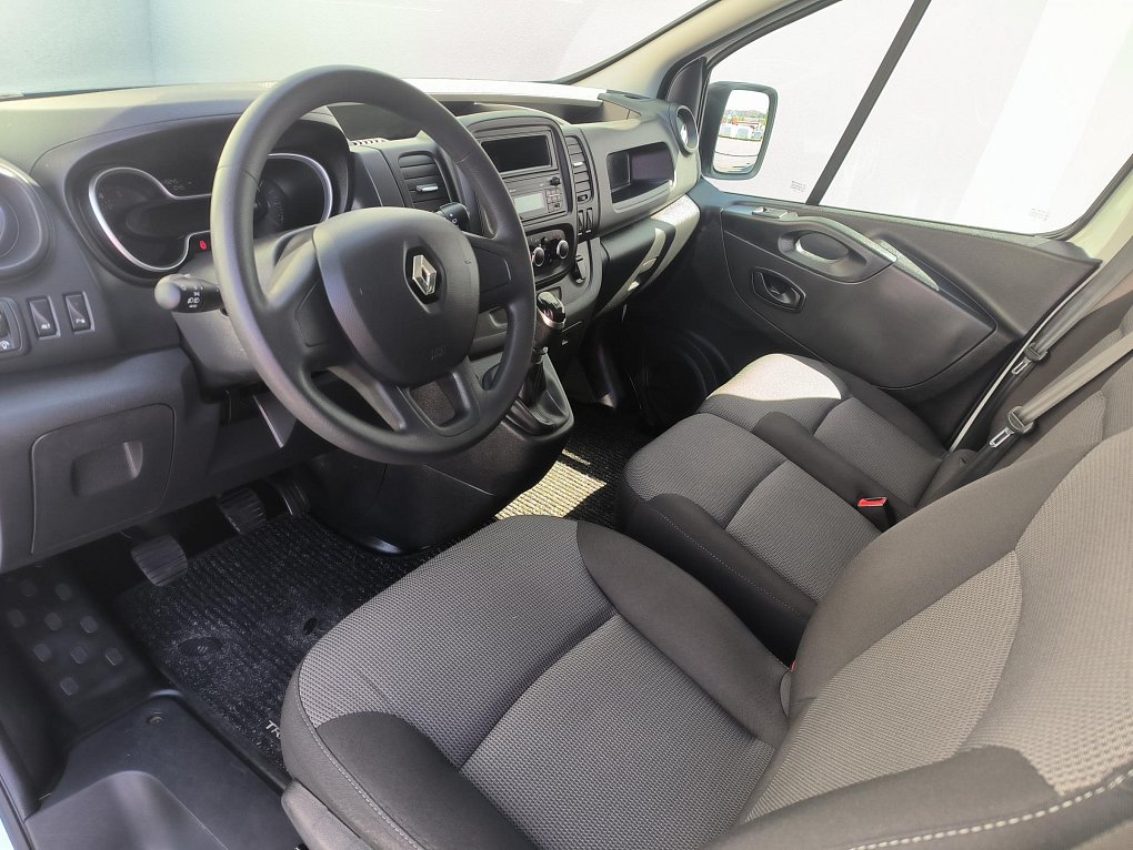 Renault Trafic 2.0dCi  DÍLNA SORTIMO