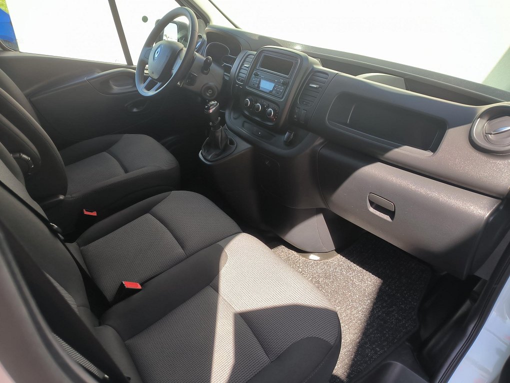 Renault Trafic 2.0dCi  DÍLNA SORTIMO