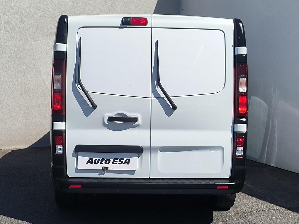 Renault Trafic 2.0dCi  DÍLNA SORTIMO