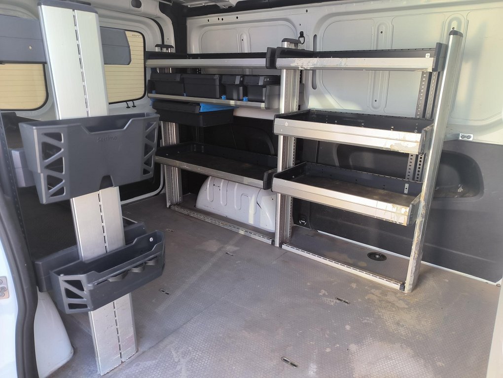 Renault Trafic 2.0dCi  DÍLNA SORTIMO