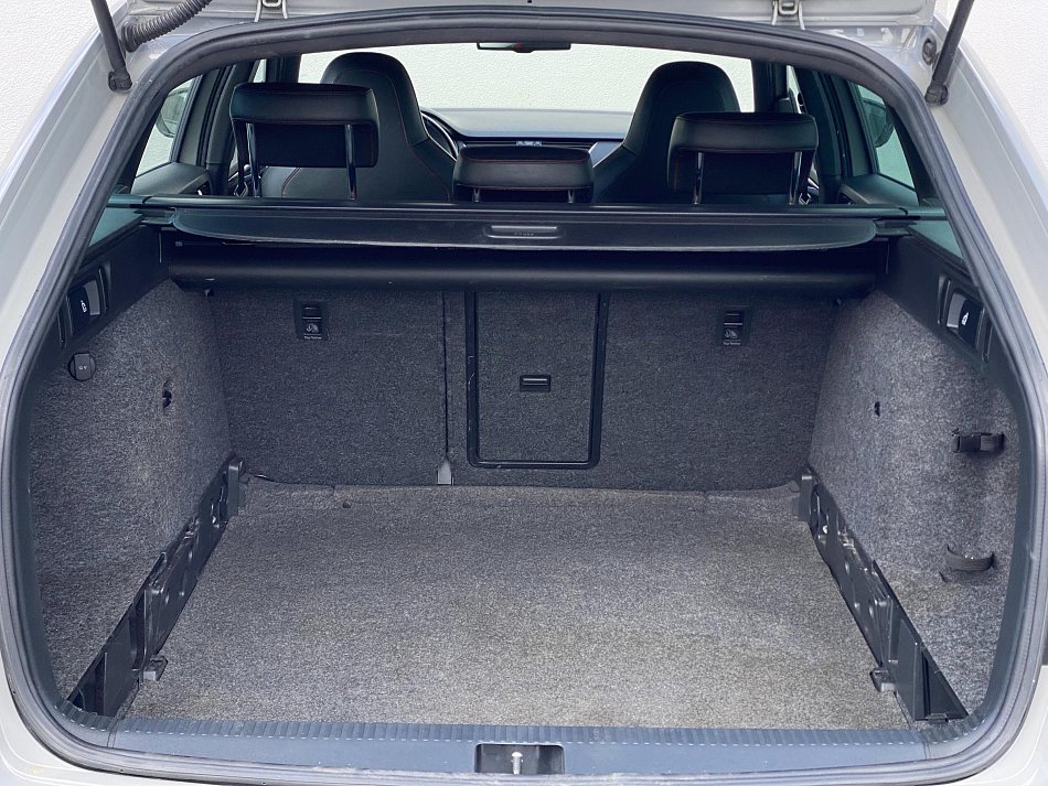 Škoda Octavia III 2.0 TDi RS