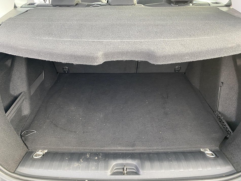 Peugeot 2008 1.2i Active