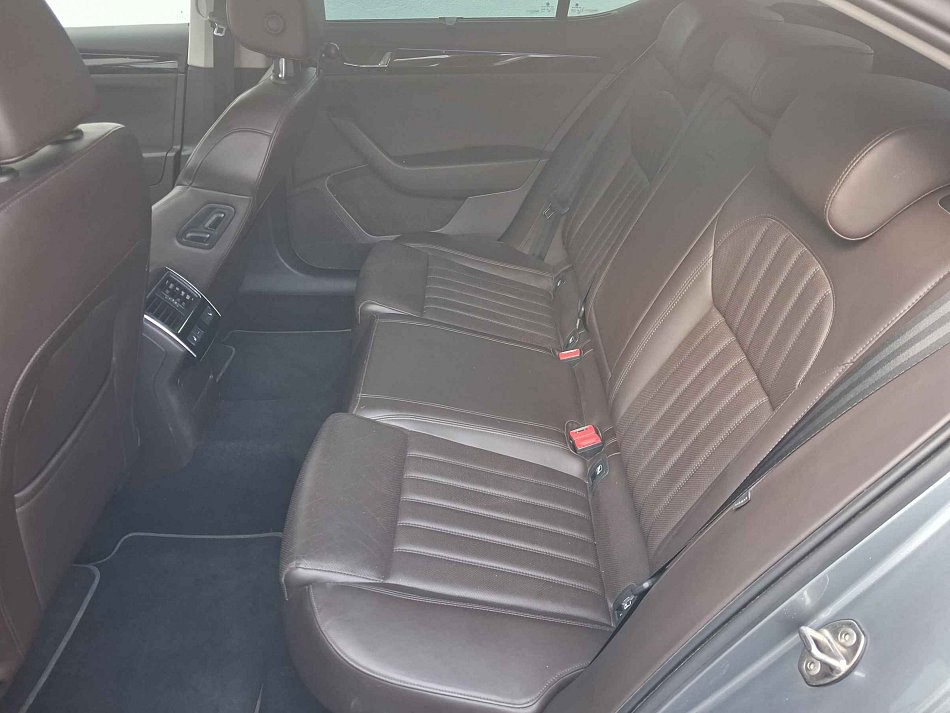 Škoda Superb III 2.0TSI  4x4