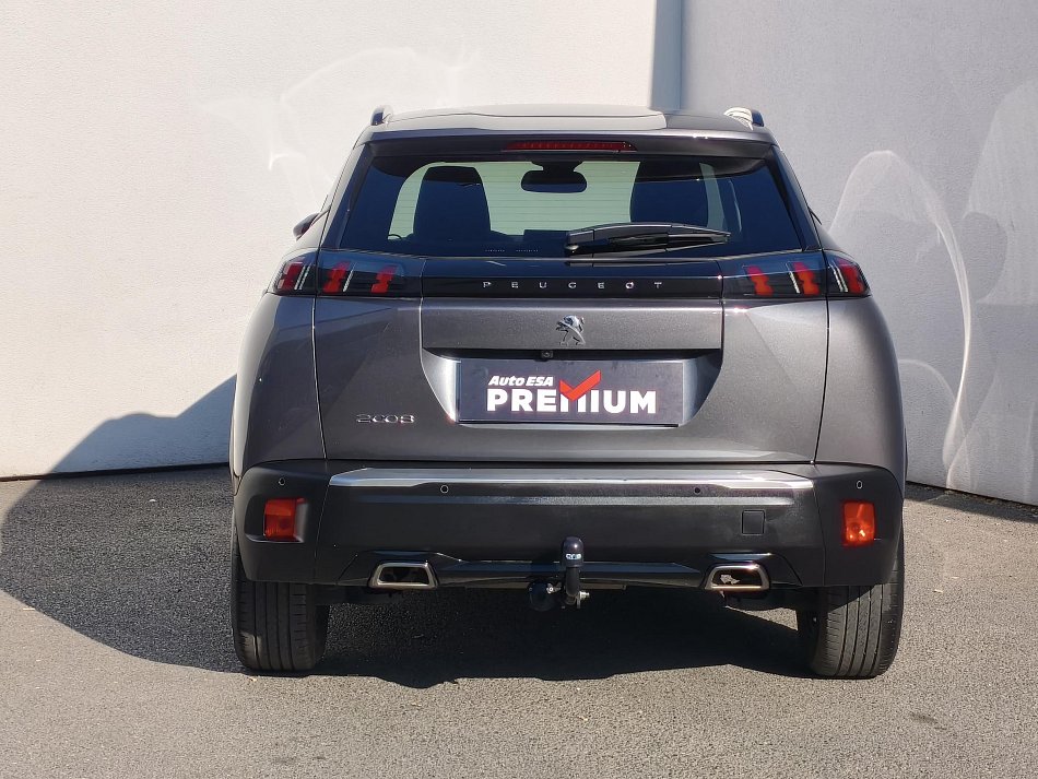 Peugeot 2008 1.2 PT 