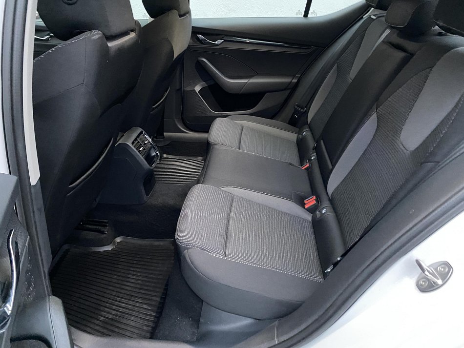 Škoda Octavia IV 1.5 TSi Ambition