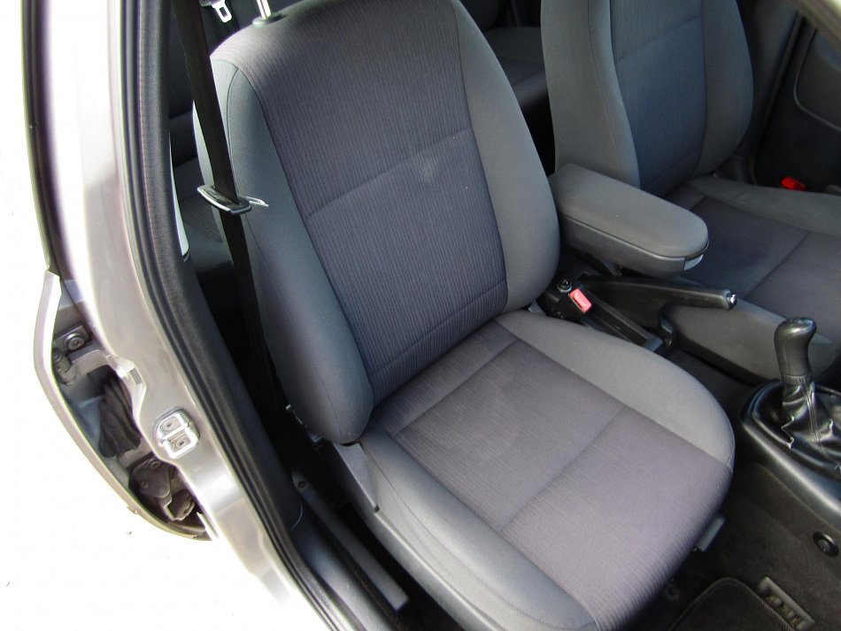 Škoda Octavia 1.6 i 