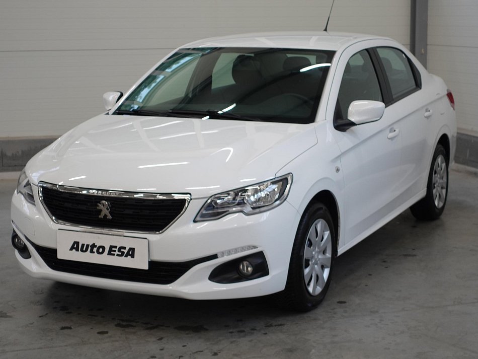 Peugeot 301 1.2i 