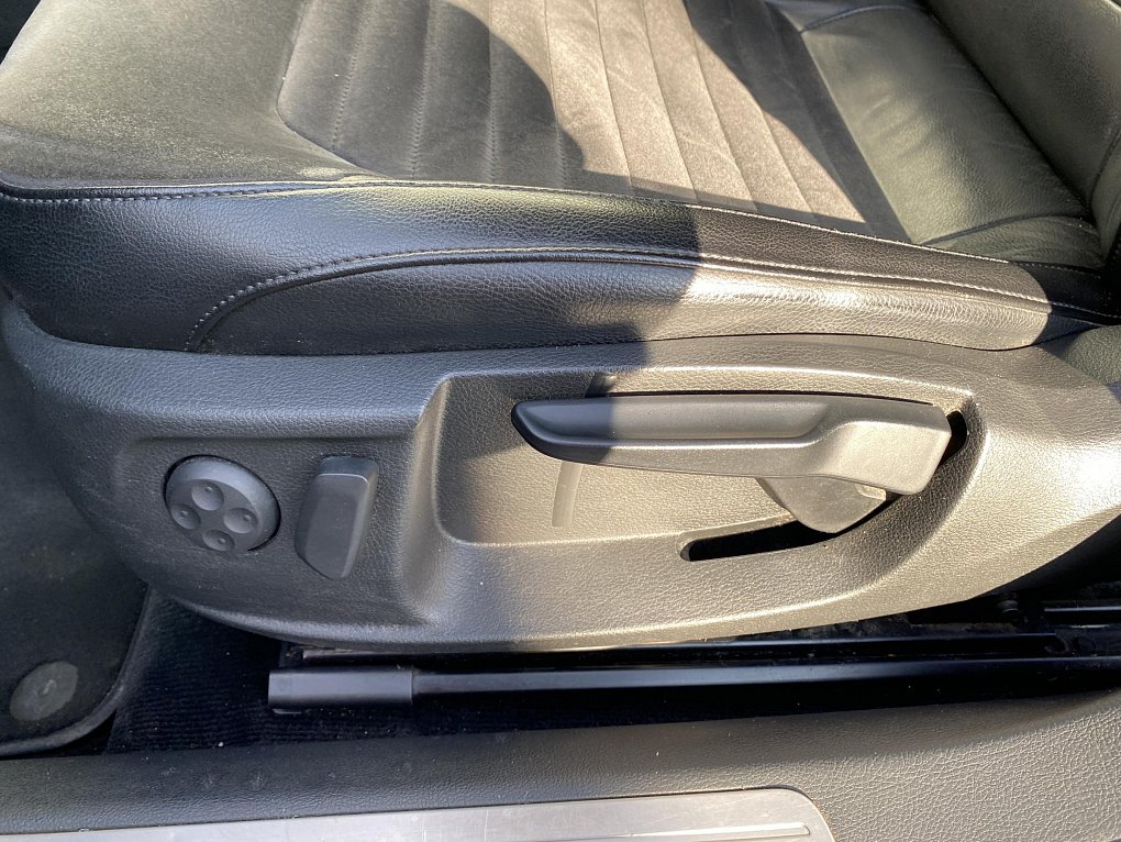 Volkswagen Passat 2.0 TDi Highline