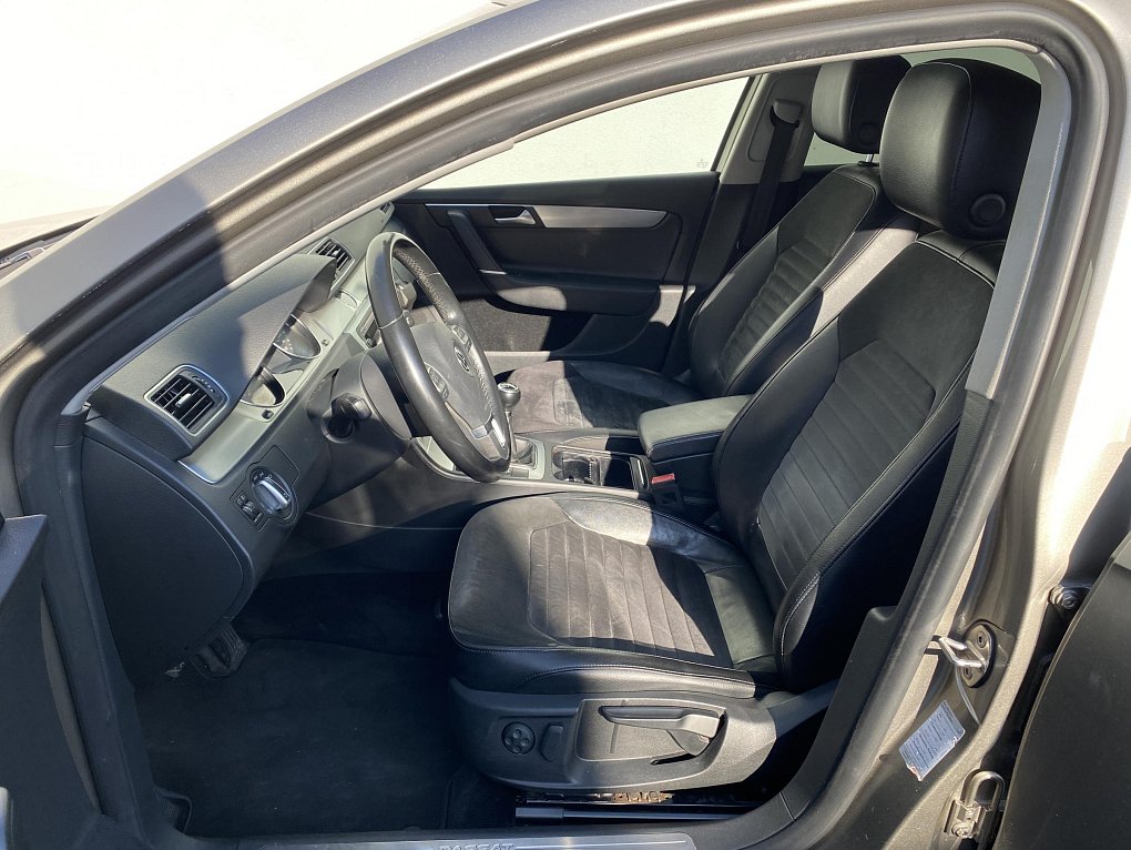 Volkswagen Passat 2.0 TDi Highline