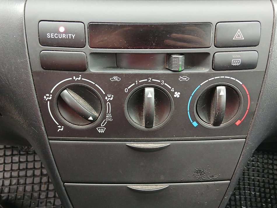 Toyota Corolla 1.4VVT-i 