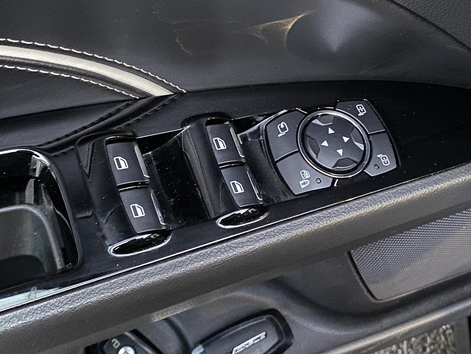 Ford Mondeo 2.0 TDCi Vignale 4x4