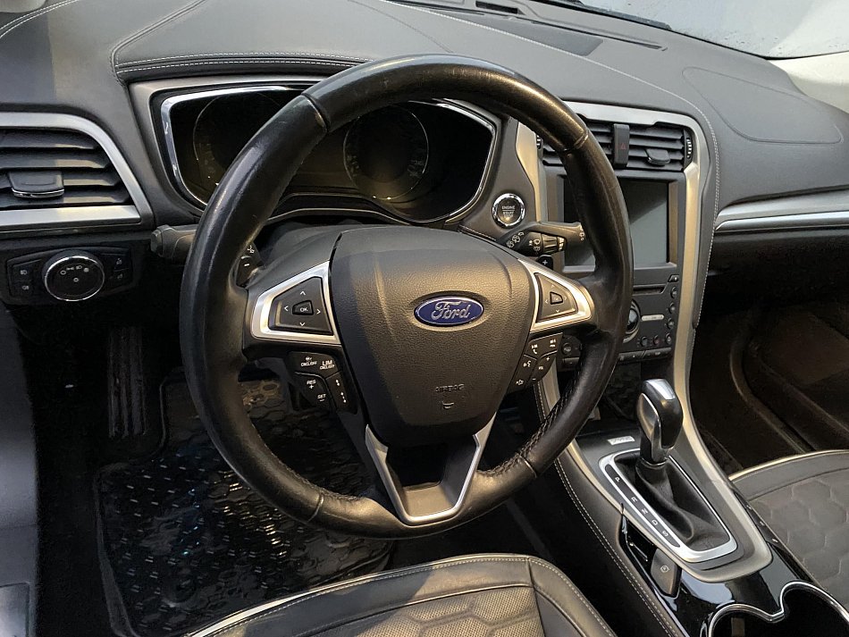 Ford Mondeo 2.0 TDCi Vignale 4x4