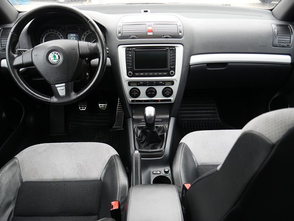 Škoda Octavia 2.0TFSi RS