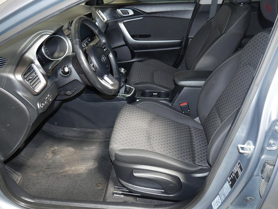 Kia Ceed 1.5 T-GDi Exclusive