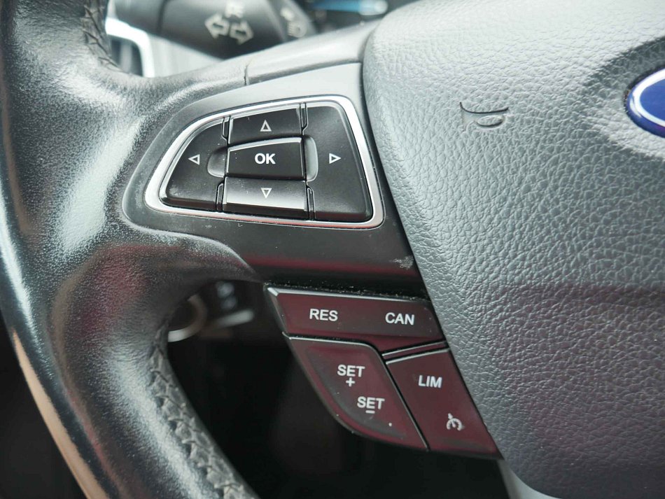 Ford Focus 1.5EB Titanium