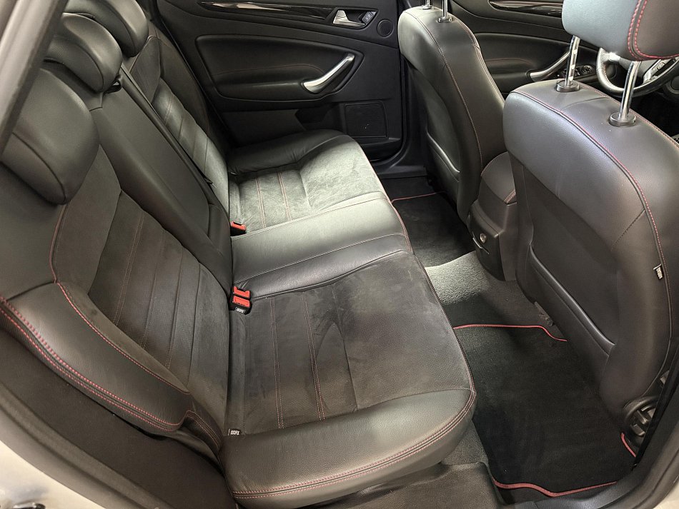 Ford Mondeo 2.0T 