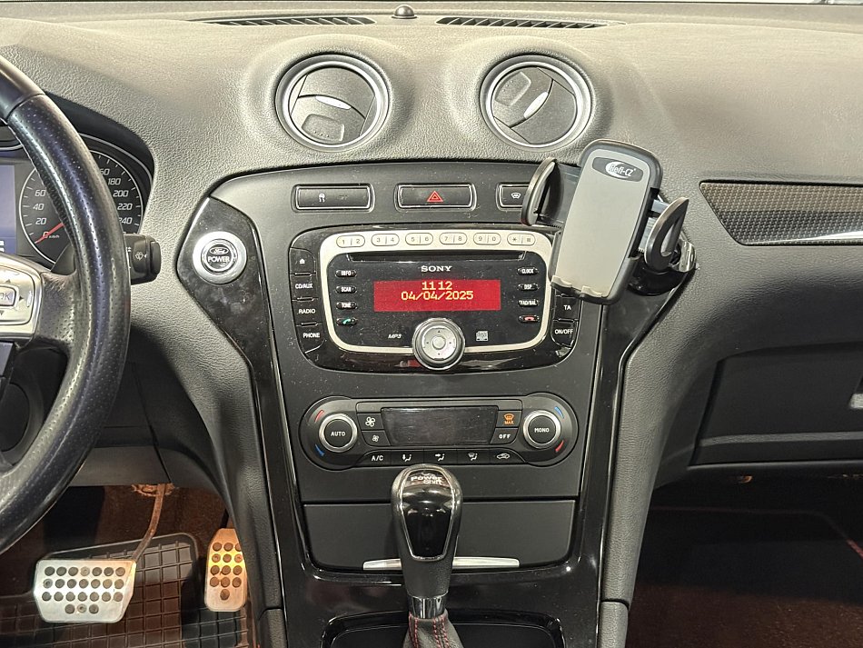 Ford Mondeo 2.0T 