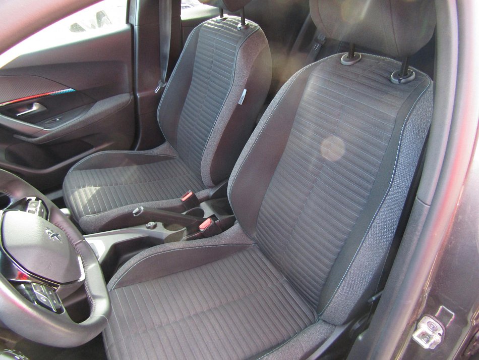 Peugeot 2008 1.2 PT Style