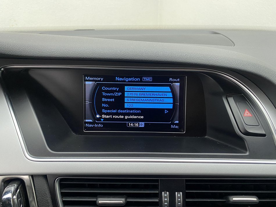 Audi A4 2.0 TDi S-line quattro