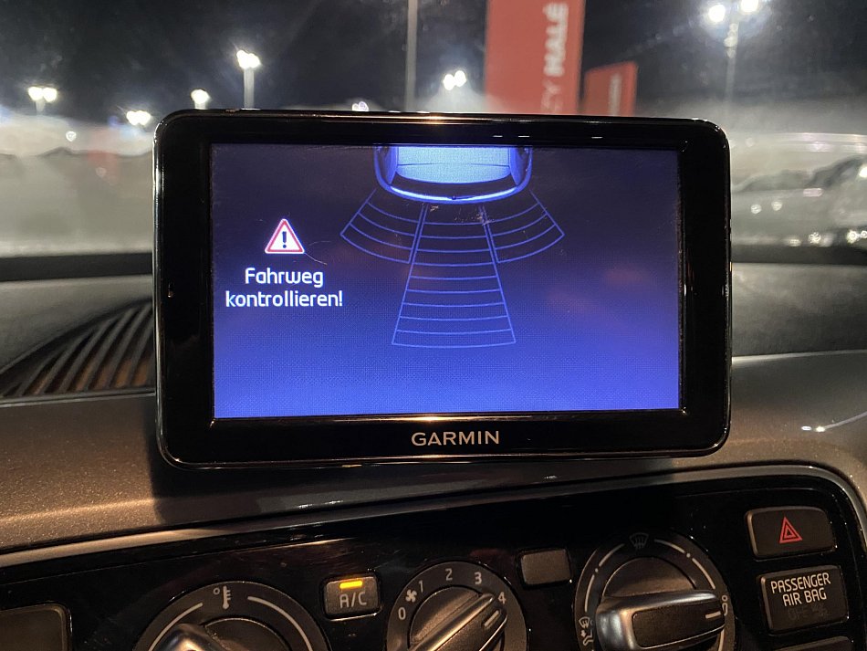 Volkswagen Up! 1.0 MPi CROSS