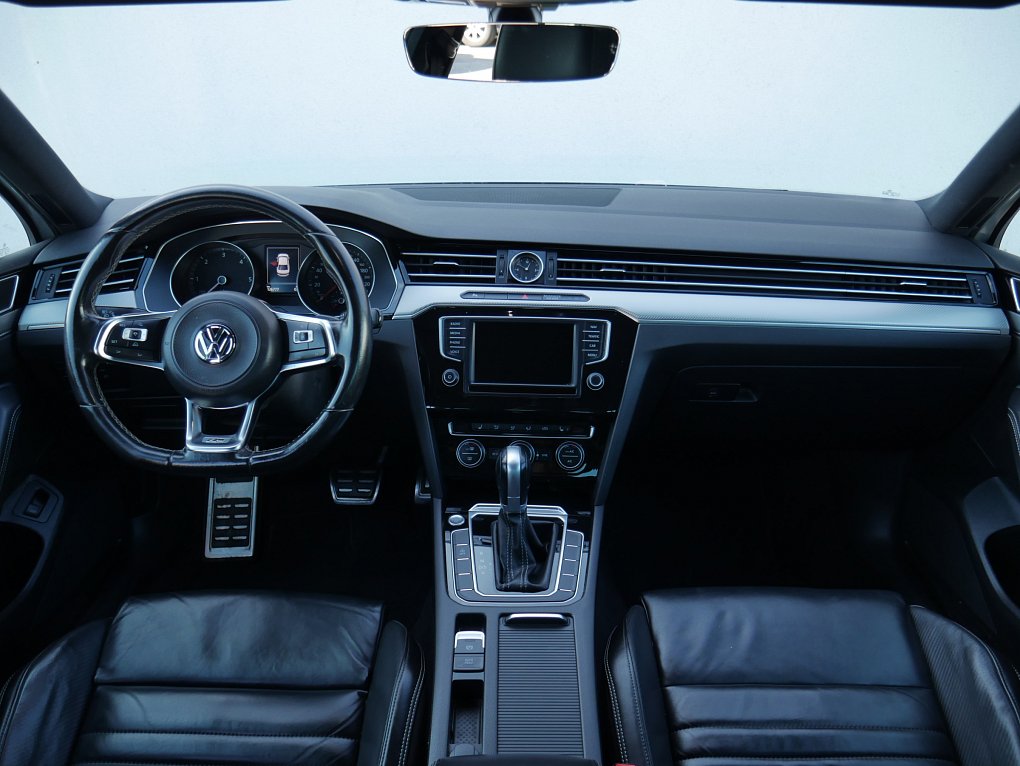 Volkswagen Passat 2.0 TDi R-Line