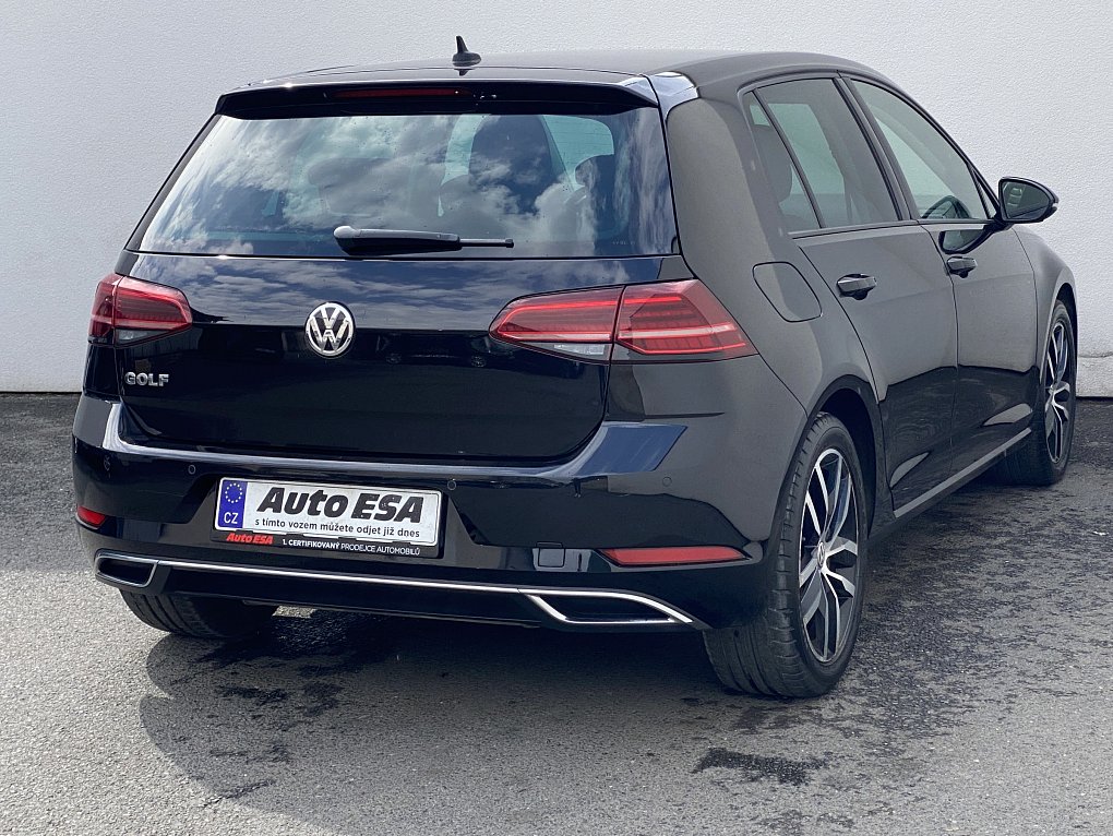 Volkswagen Golf 1.5 TSi 