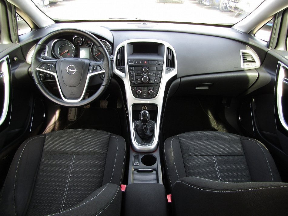 Opel Astra 1.4T 