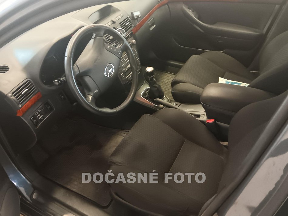 Toyota Avensis 2.2d 