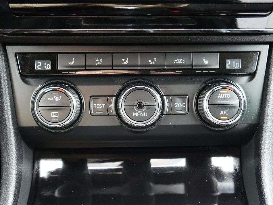 Škoda Superb III 1.6 TDi Style