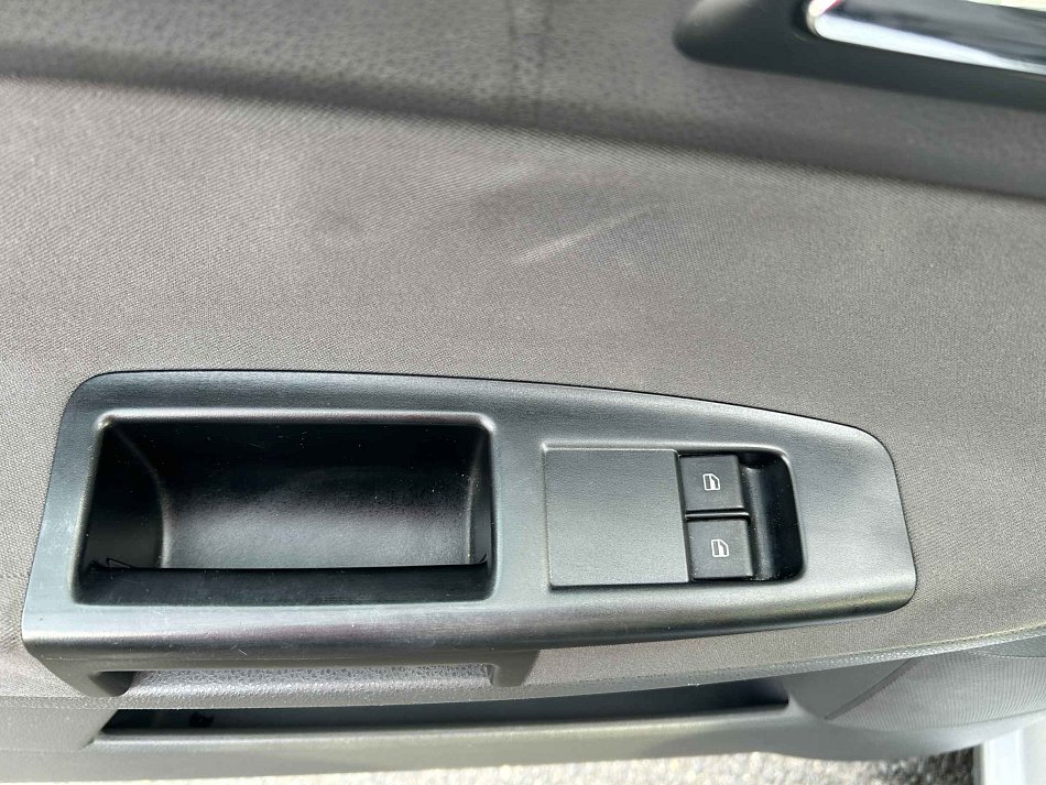 Volkswagen Polo 1.4 MPi 