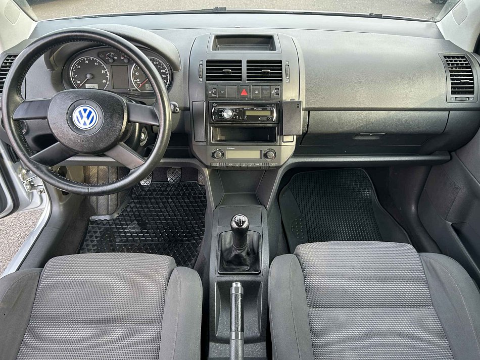 Volkswagen Polo 1.4 MPi 