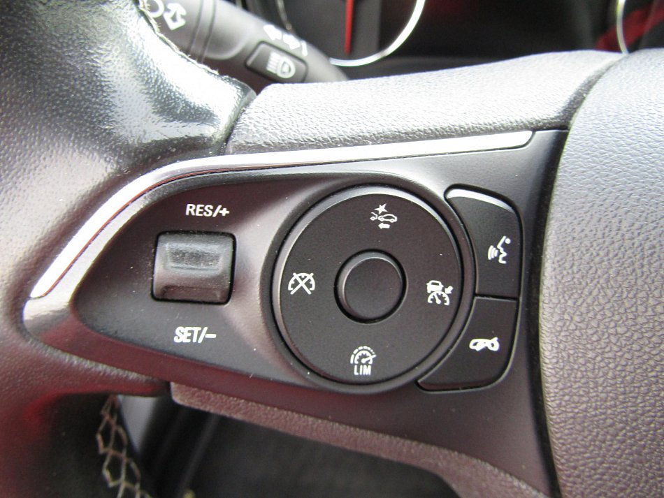 Opel Insignia 2.0CDTi Innovation