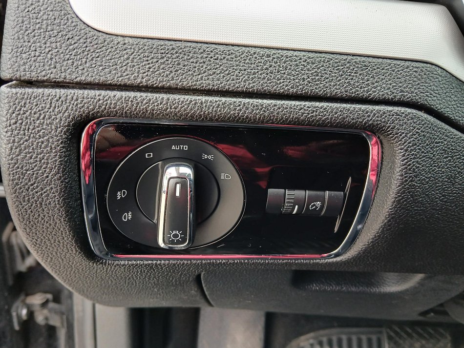 Škoda Superb II 2.0 TDi Ambition