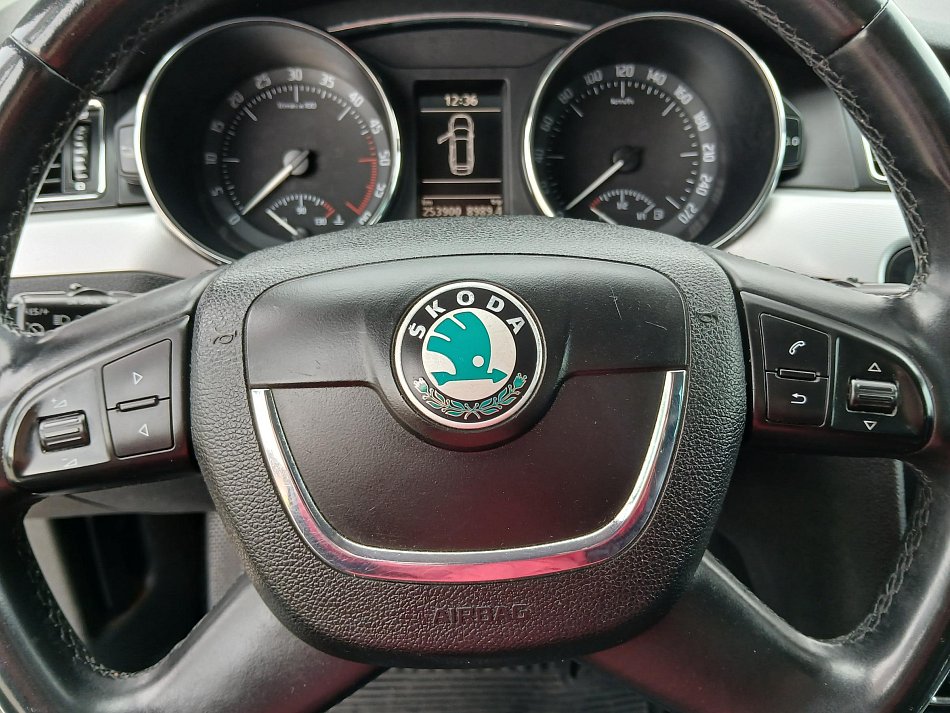 Škoda Superb II 2.0 TDi Ambition