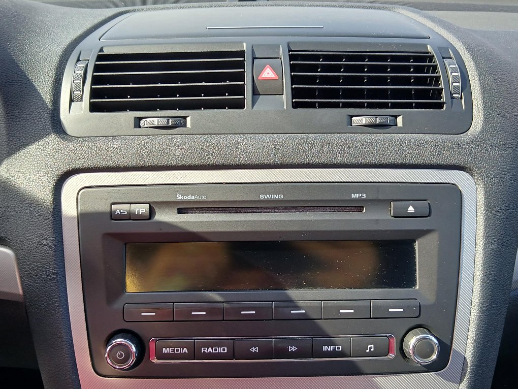 Škoda Octavia II 1.6 TDi Elegance