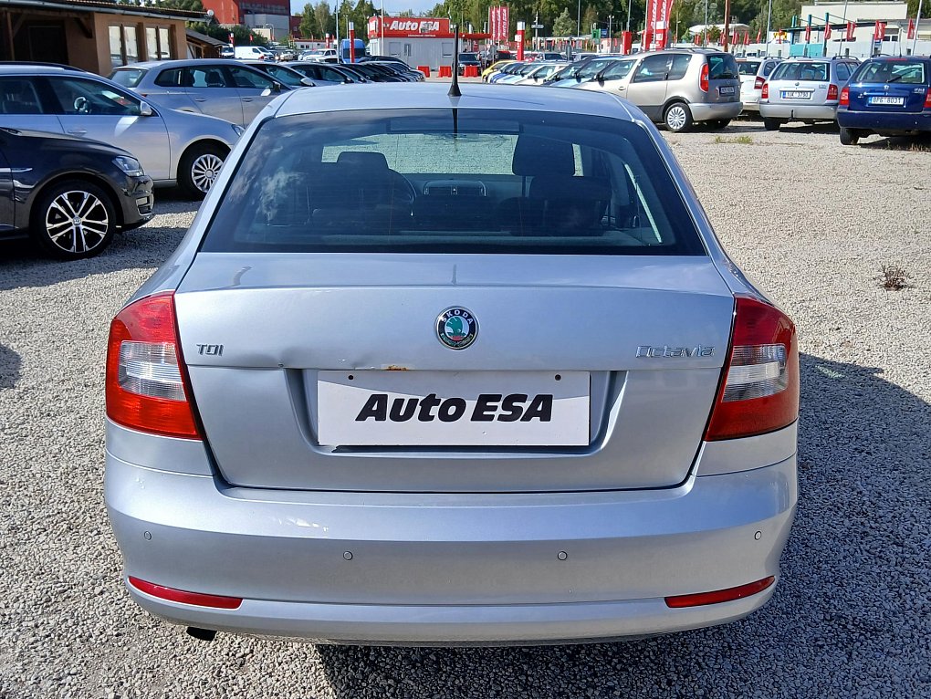 Škoda Octavia II 1.6 TDi Elegance