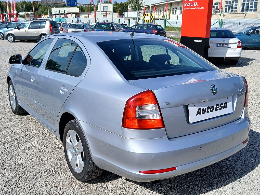 Škoda Octavia II 1.6 TDi Elegance