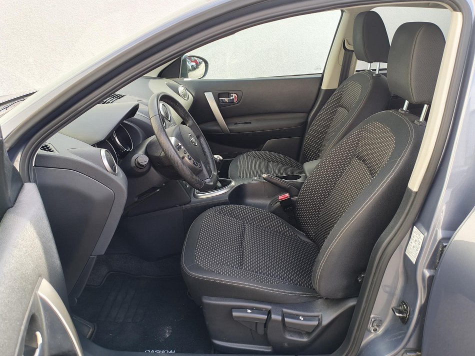Nissan Qashqai 2.0i Acenta