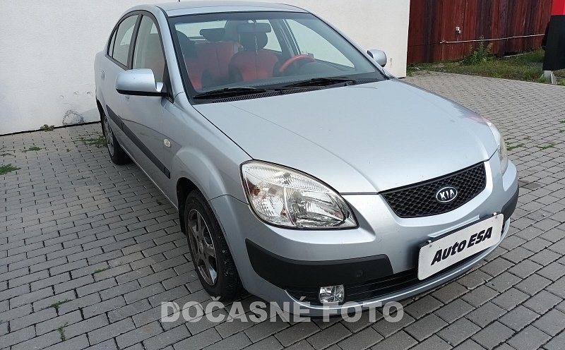Kia Rio 1.4i 