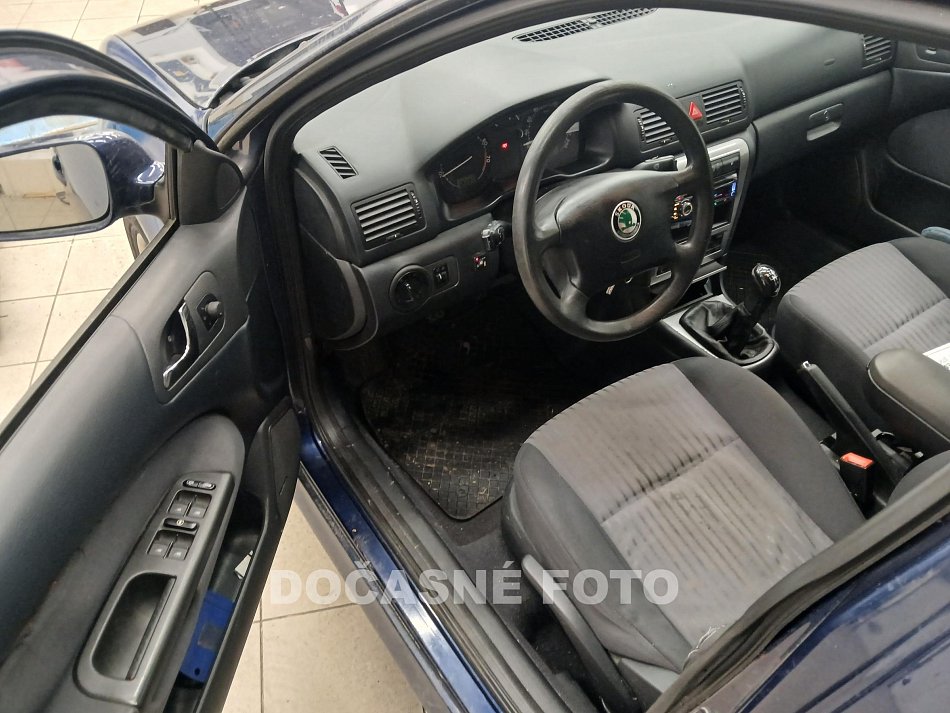 Škoda Octavia 1.8 T Elegance