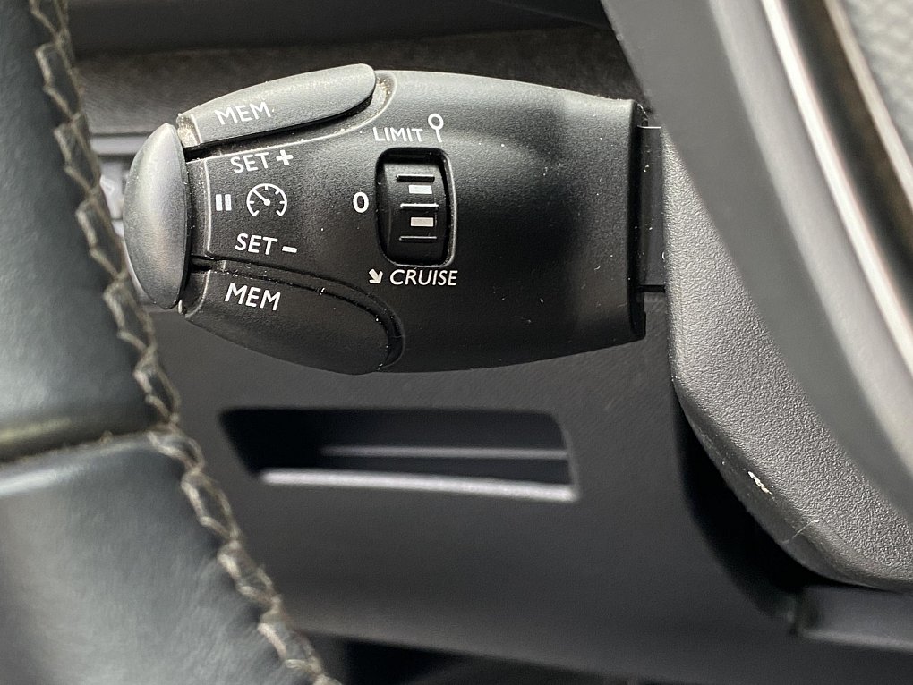 Peugeot 3008 2.0 HDi Active