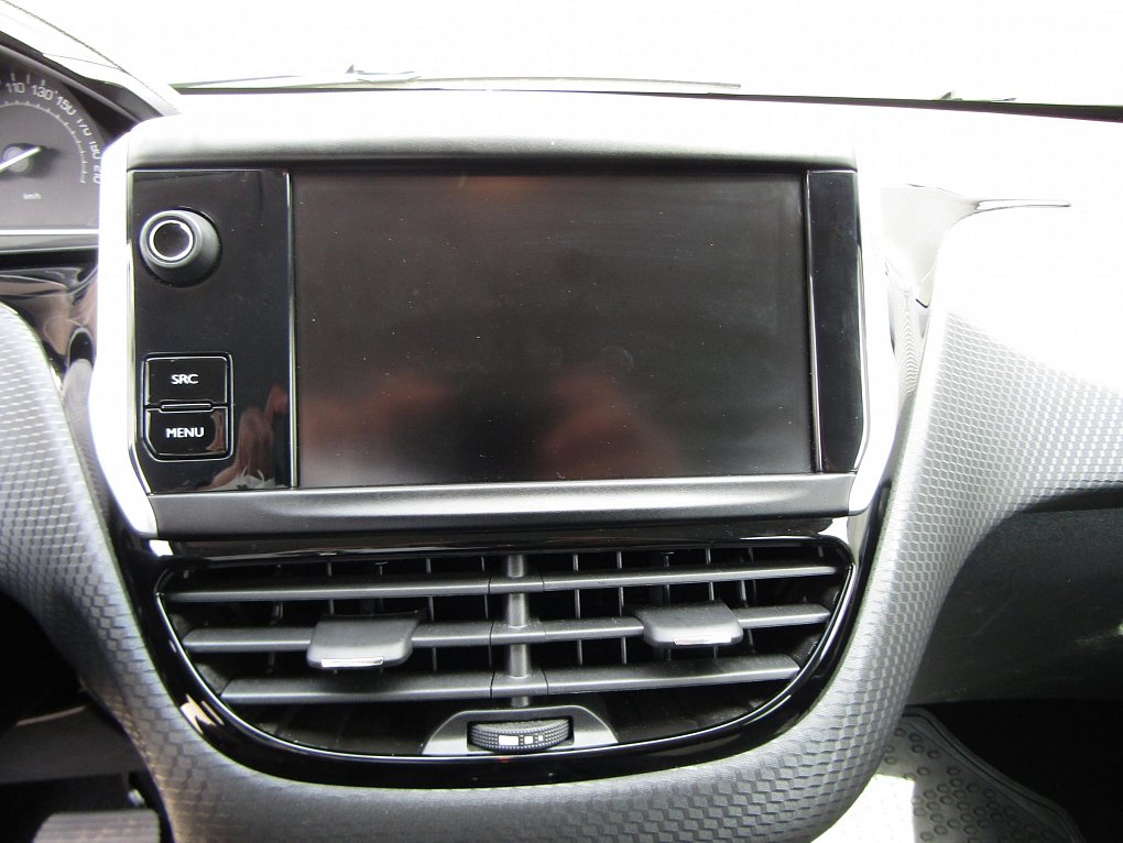 Peugeot 2008 1.2 PT 