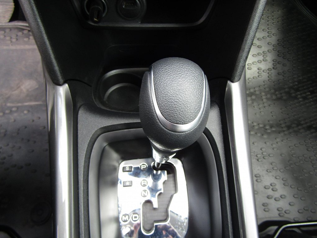 Peugeot 2008 1.2 PT 